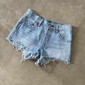 Levi's 501 light wash mid rise denim shorts